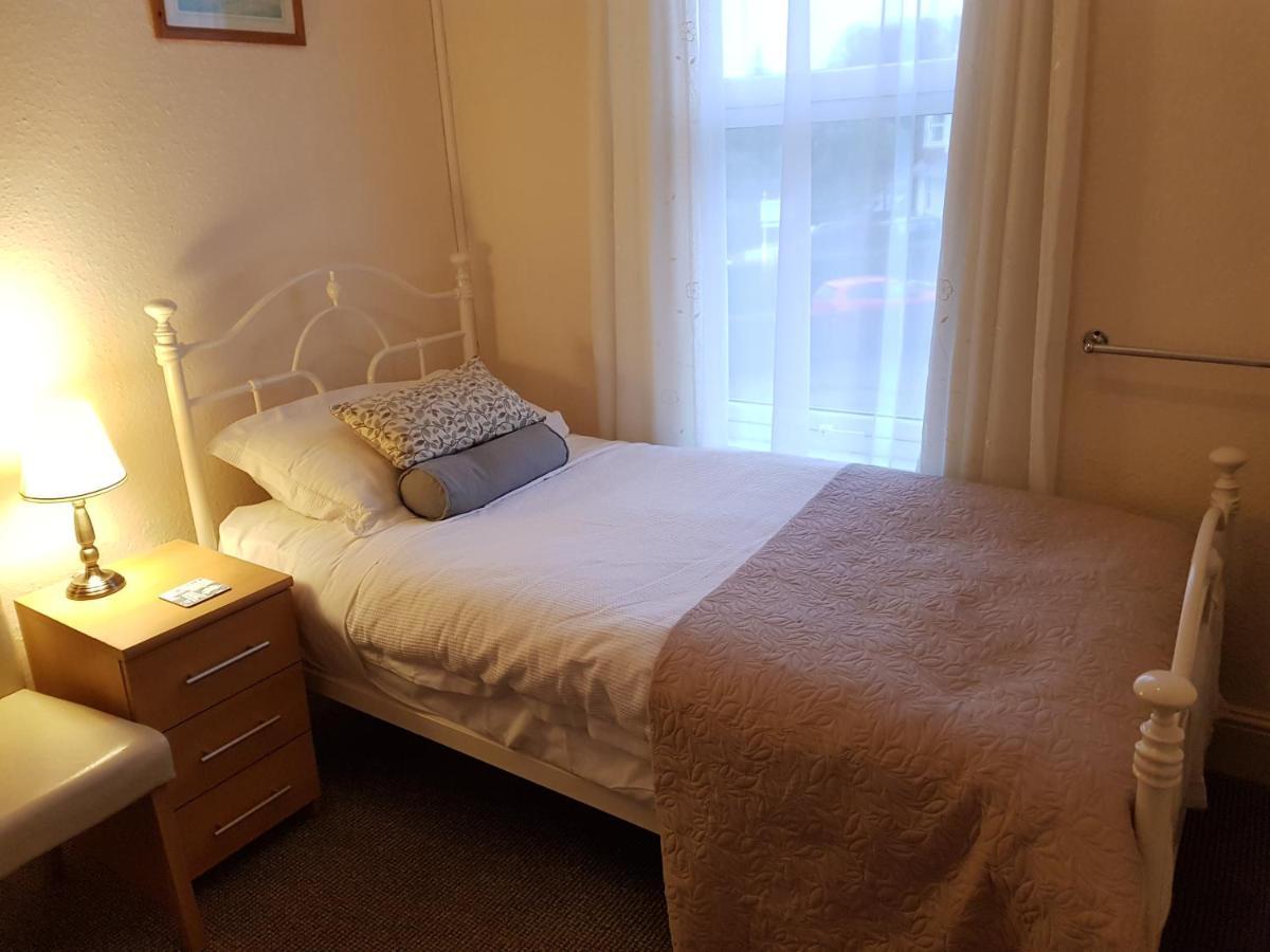 פיינטון Rosemead Guest House מראה חיצוני תמונה