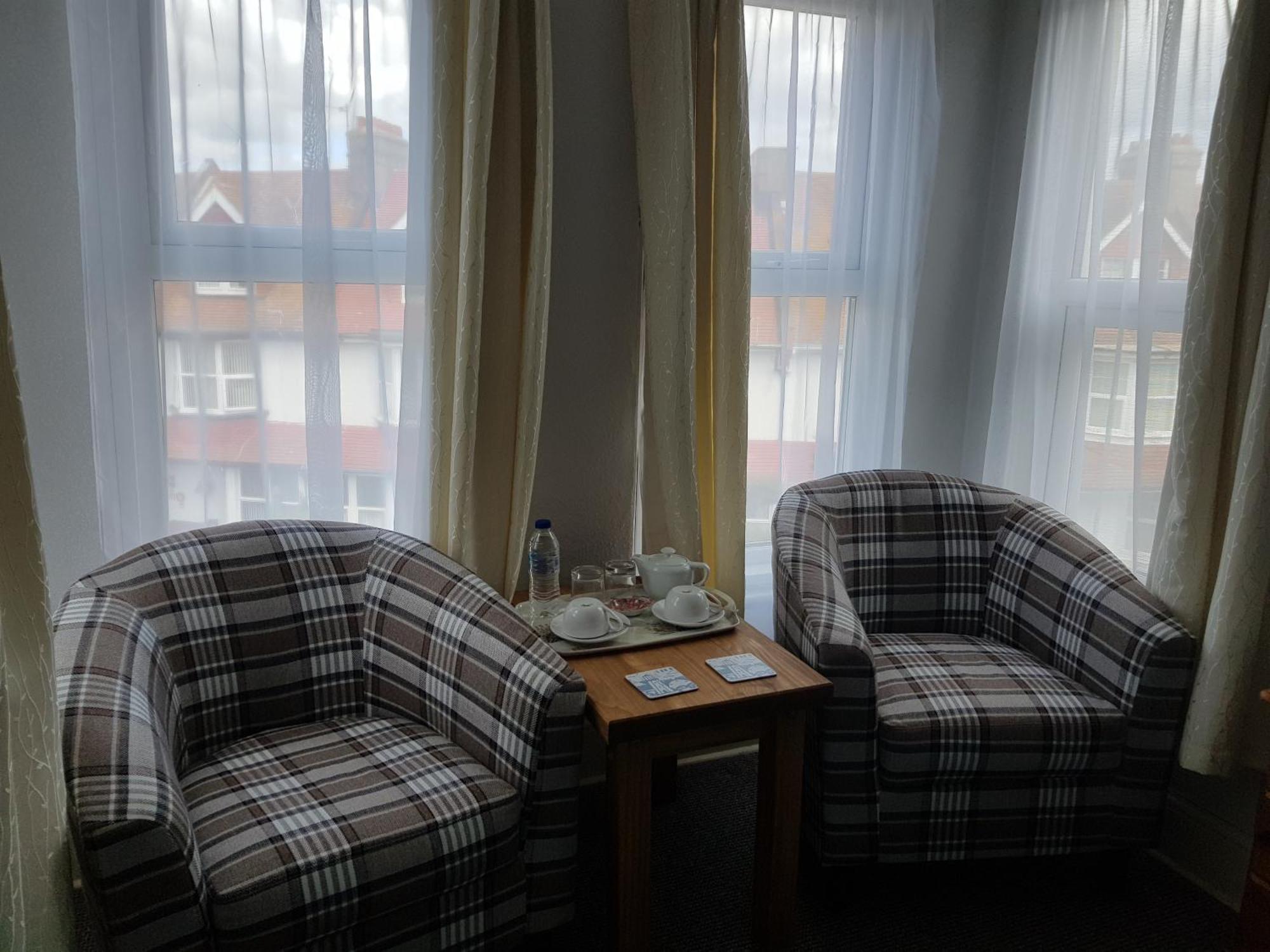 פיינטון Rosemead Guest House מראה חיצוני תמונה