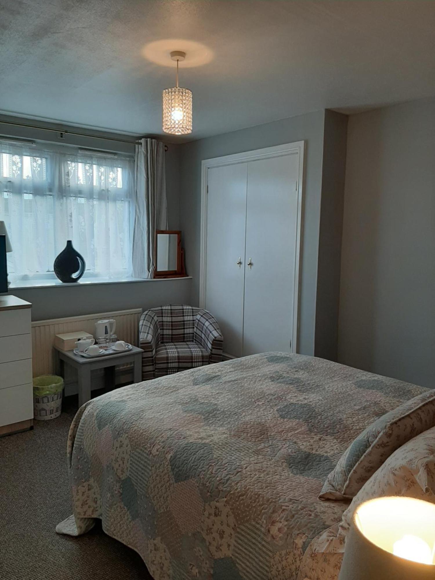 פיינטון Rosemead Guest House מראה חיצוני תמונה